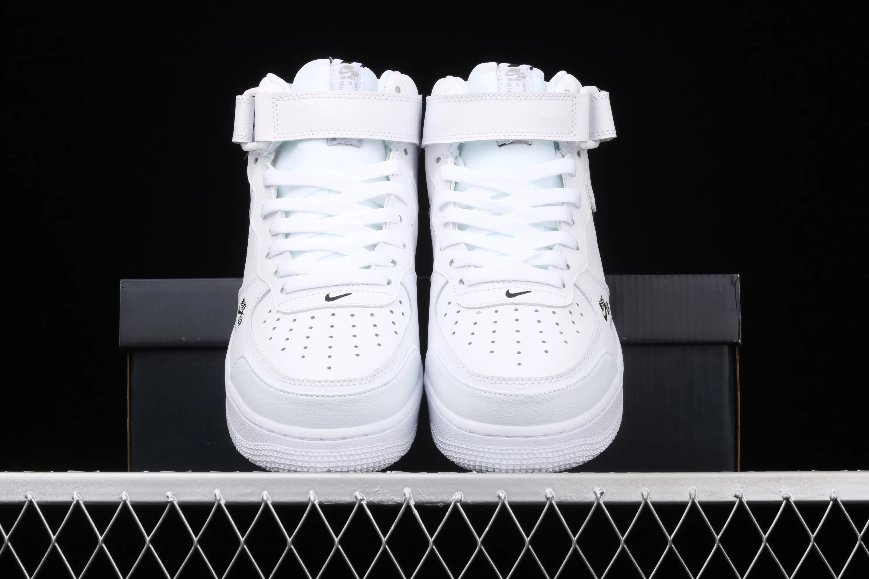 All categories Nk Air Force 1 Air Force series Nk Air Force 1 Mid Air Force mid-top Nk Air Force 1 Mid "Premium" black and white colorful color Air Force One Chinese casual sneakers CV3039-108